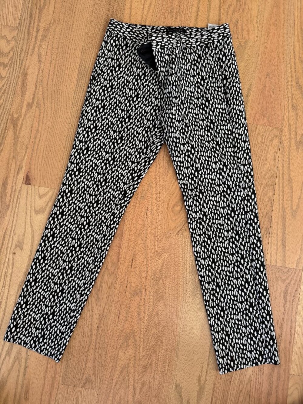 Banana Republic Black & White Spot Print Slim Ankle Pants Size 4